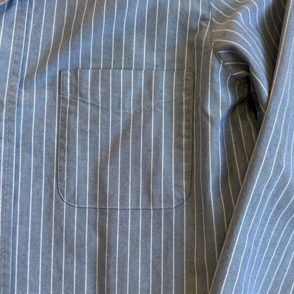 Frank & Eileen Button Up Shirt Silvio Size XS Stripe Blue EUC - Picture 4 of 7